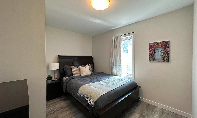 Fully Furnished 2 Be...