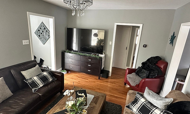 Cute 2-Bedroom Home ...