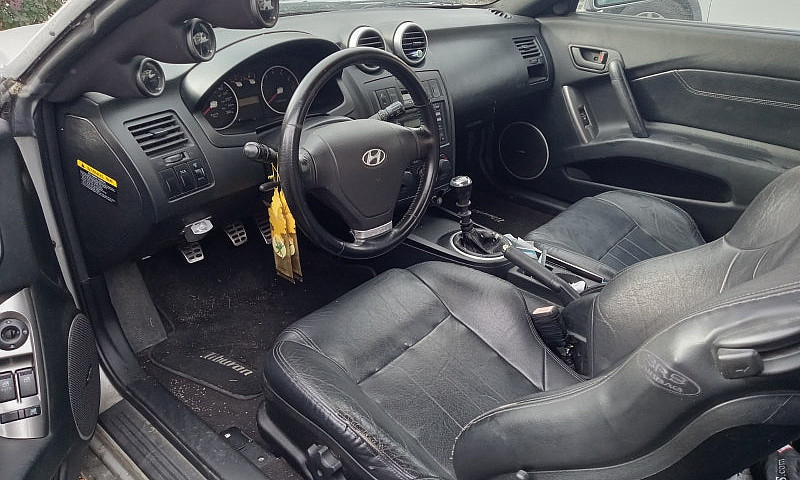 2003 Tiburon Gt V6 -...