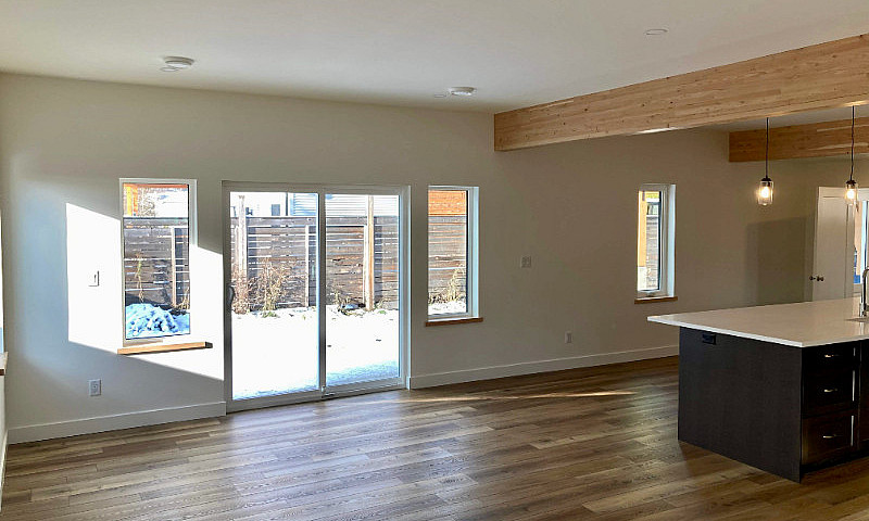 New 3 Bed Rossland H...