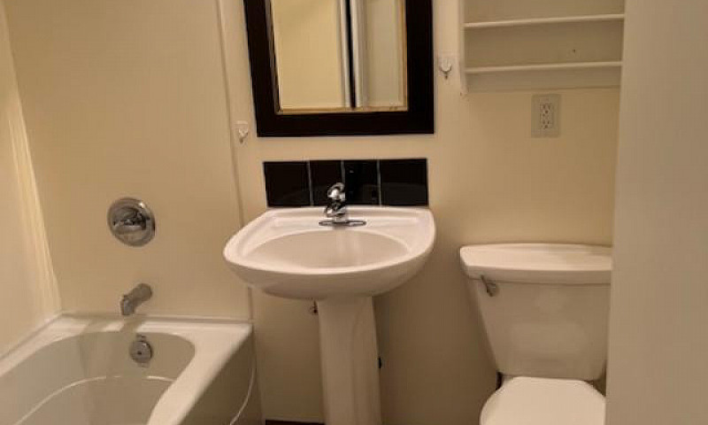 1 Bedroom Suite In O...