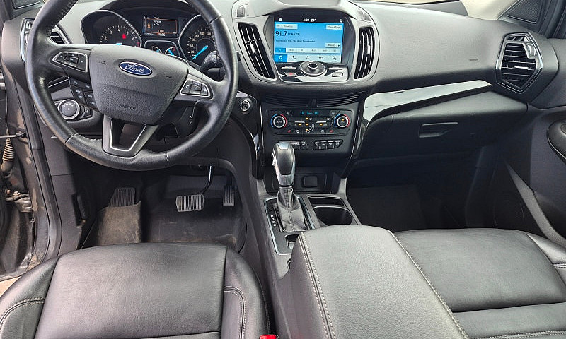 2019 Ford Escape Tit...