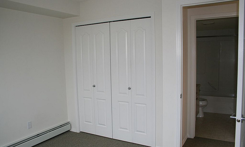 2Bed/2Bath Condo - S...