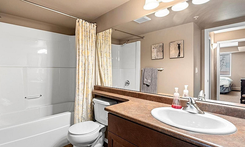 2Bedroom,2Bathroom U...