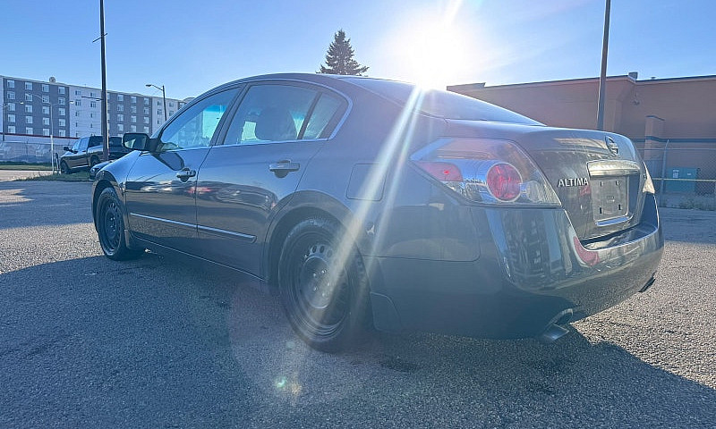 2007 Nissan Altima 2...
