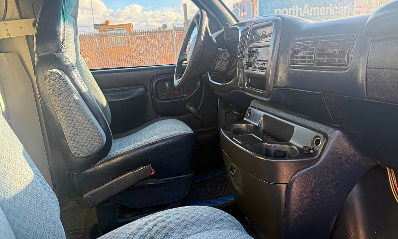 1999 Chevrolet Expre...