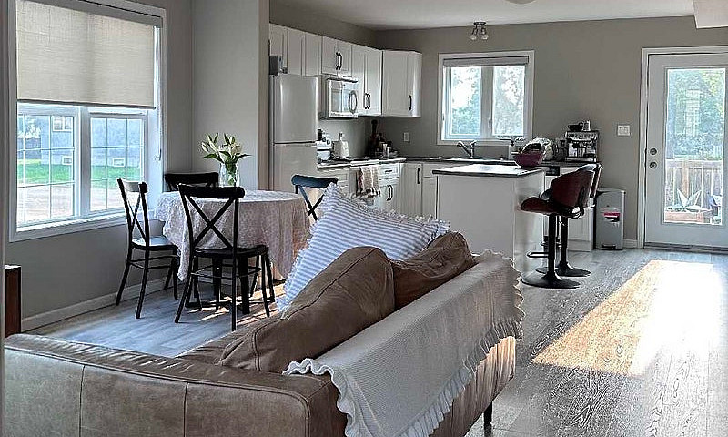 Townhouse/Condo In V...
