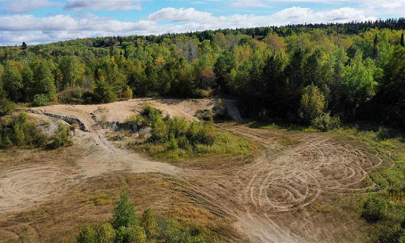 40 Acres Of Land - P...