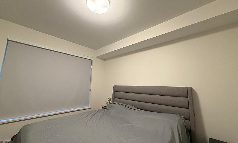 1 Bedroom & 1 Den Co...