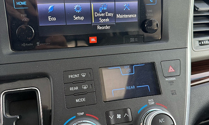 2015 Toyota Sienna L...
