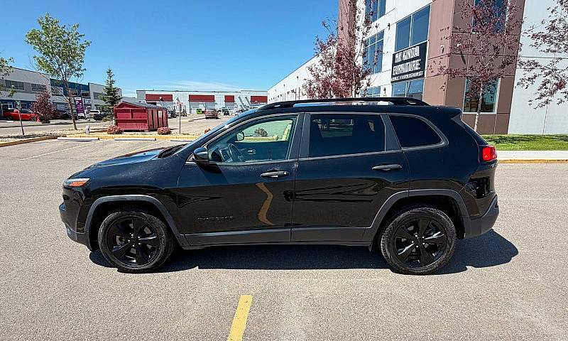 2018 Jeep Cherokee S...
