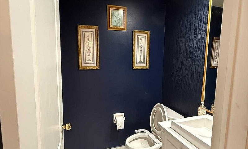 Room For Rent ...
