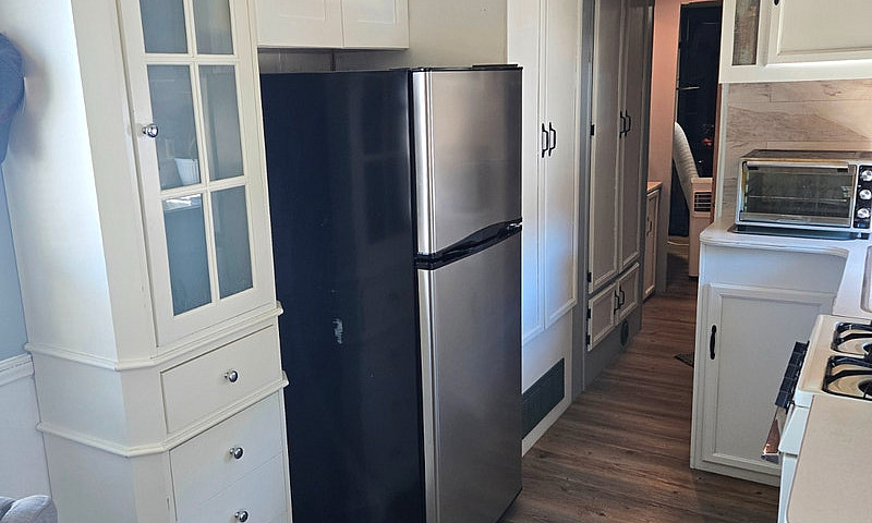 1 Bed 1 Bath For Sal...