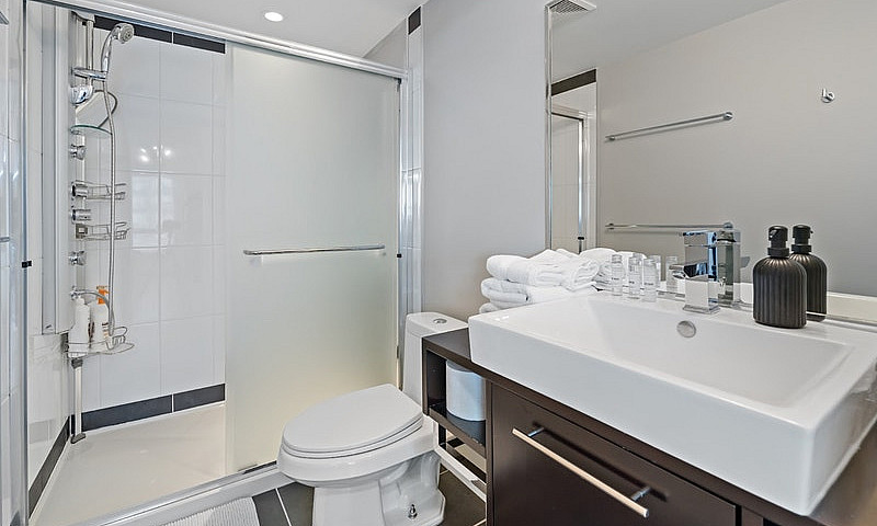 Modern And Spacious ...