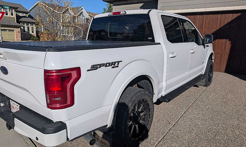 2017 Ford F-150 Lari...