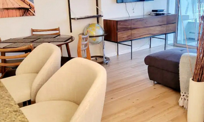 Fully Furnished 1Bed...