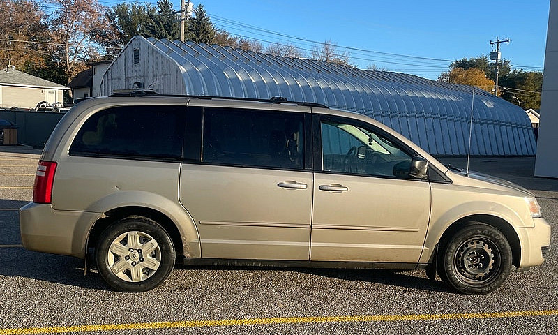 2009 Dodge Grand Car...