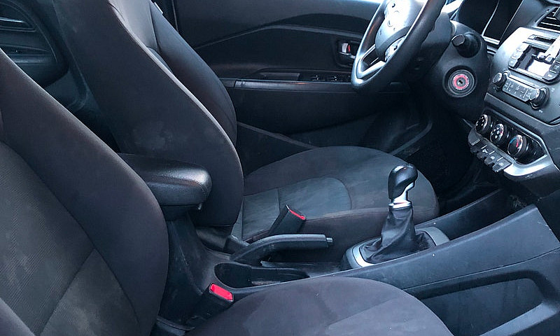 2013 Kia Rio...