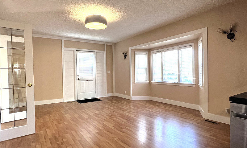 4922-48 Ave Andrew A...