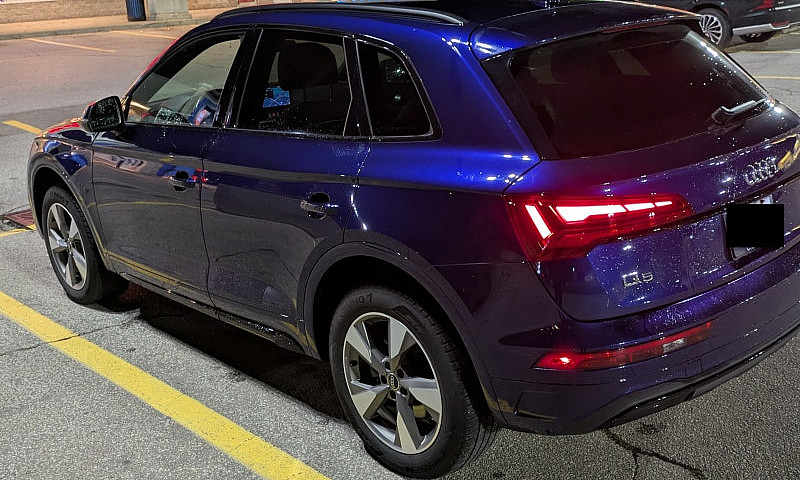 2023 Audi Q5 Komfort...