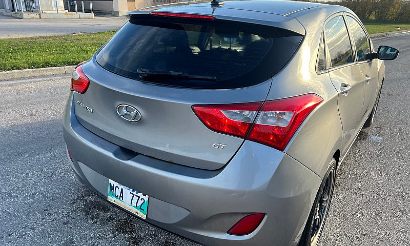 Hyundai Elantra ...
