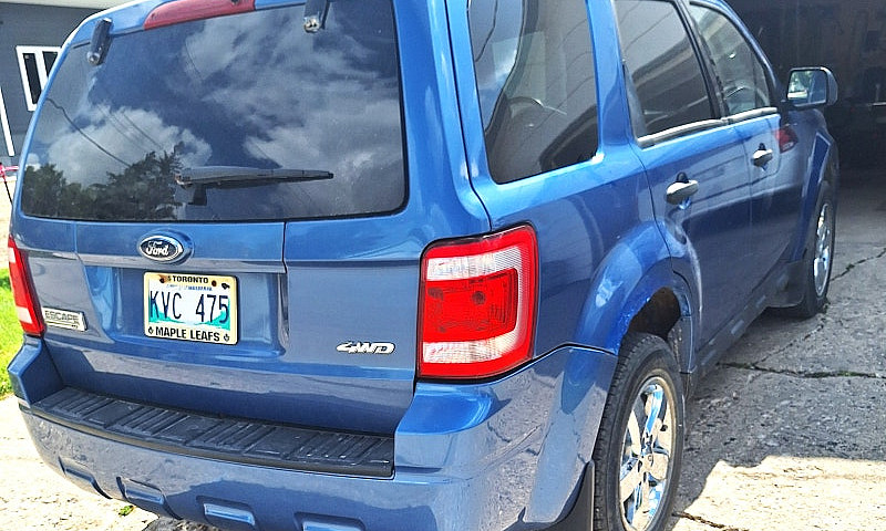 2009 Ford Escape...
