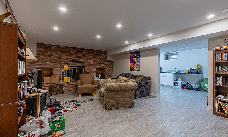 Affordable Cardston ...