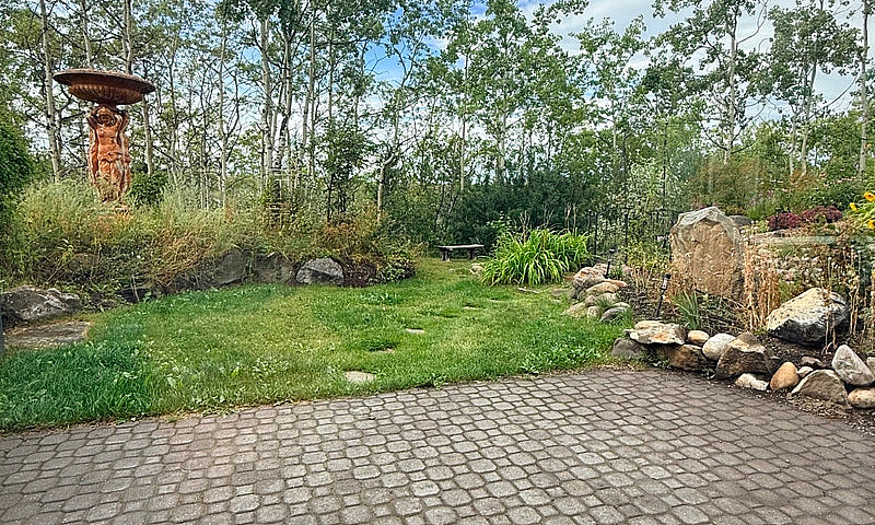 1-Bedroom Walkout In...