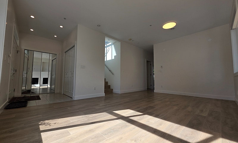 Spacious 4Br/3Ba Det...