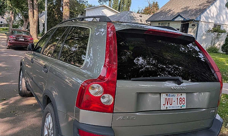 2006 Volvo Xc90...