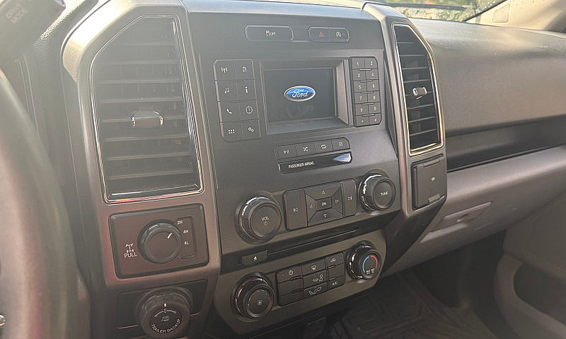 2018 Ford F150 ...