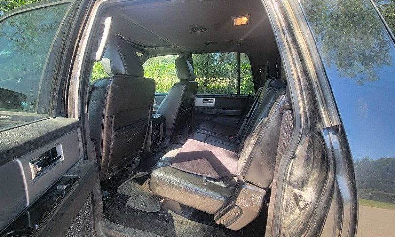 2012 Ford Expedition...