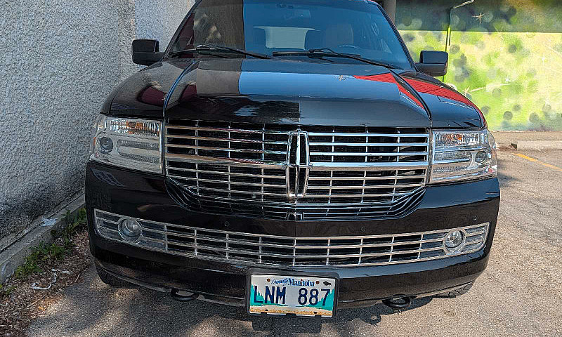 2013 Lincoln Navigat...