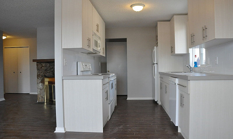 Renovated Bungalow F...