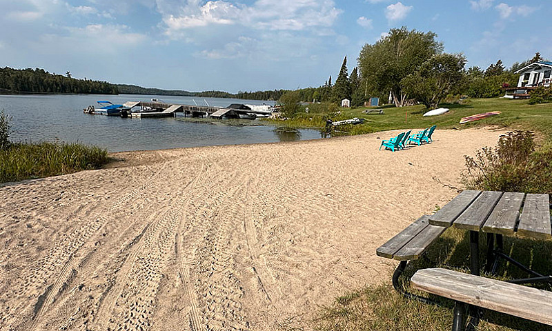 Lake Place - Laclu O...