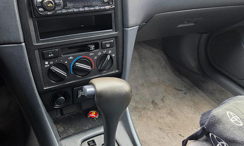 Toyota Camry Le 98, ...