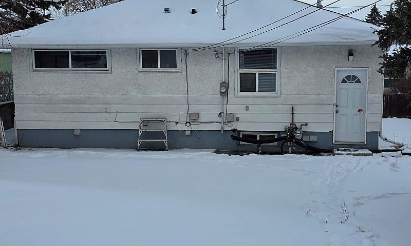 Spacious 1-Bedroom B...