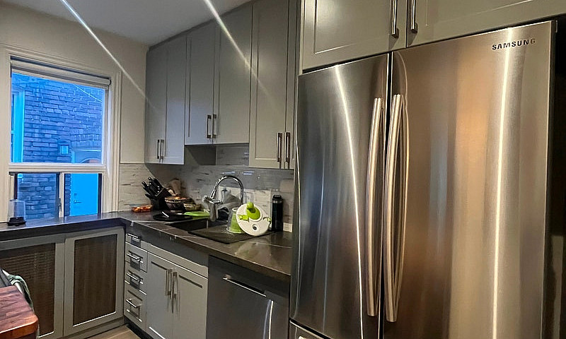 2 Bdrm Casa Loma...