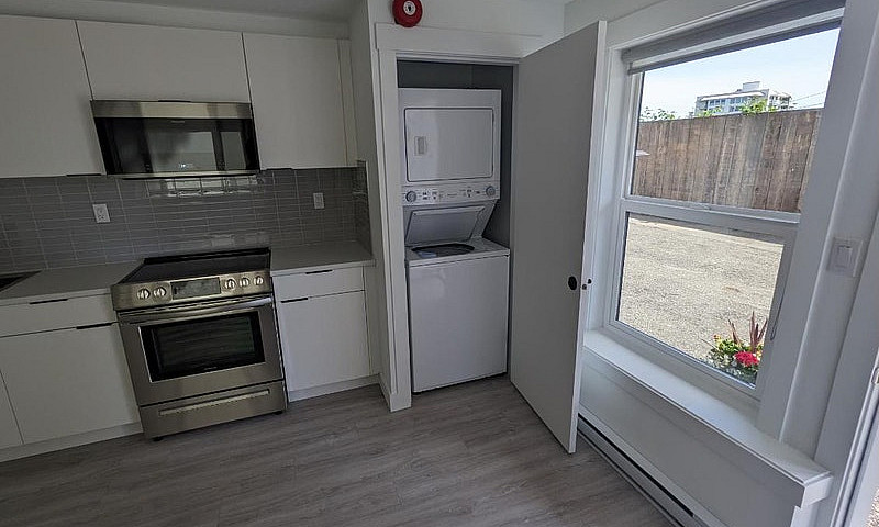 1 Bedroom In-Suite L...