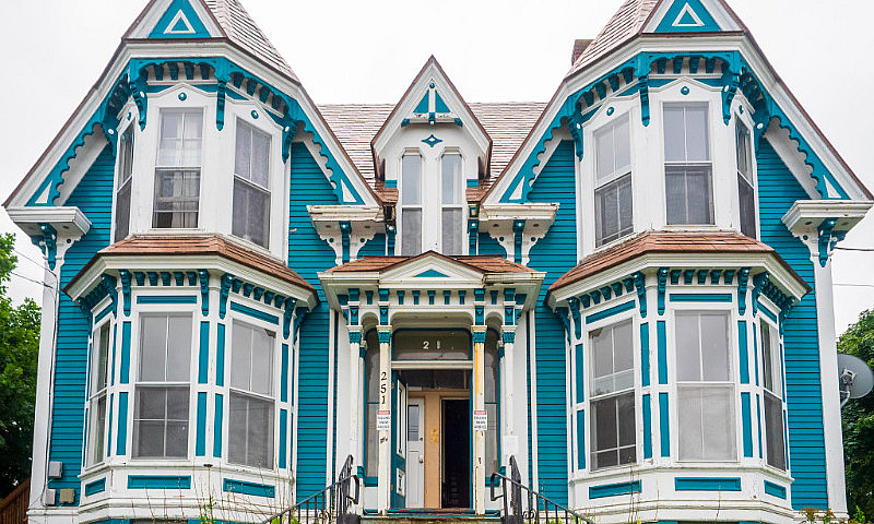 Beautiful 2 Story 3 ...