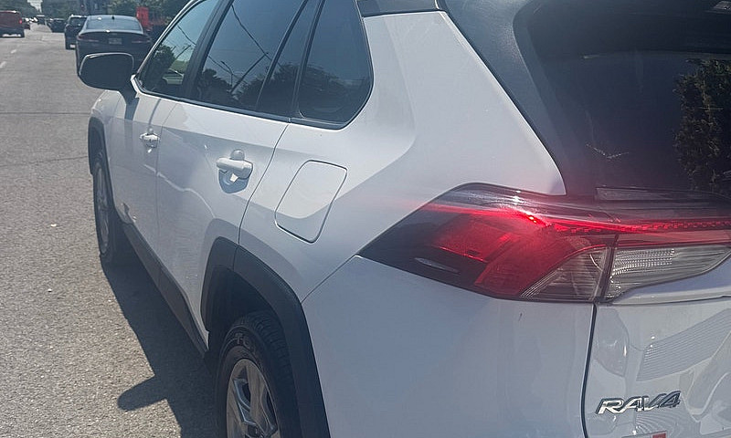 Toyota Rav4 ...