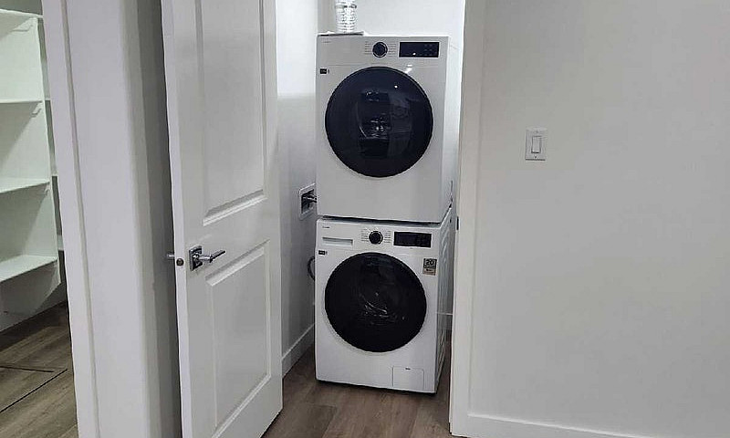 Brand New 1 Bed 1 Ba...
