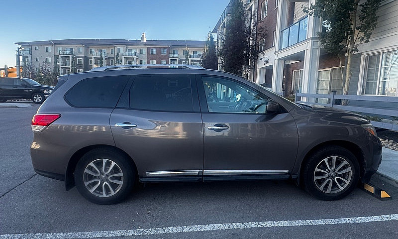 2014 Nissan Pathfind...