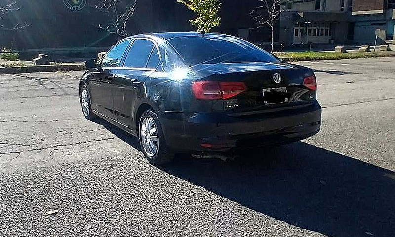 2015 Volkswagen Jett...