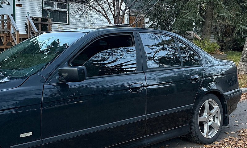 1999 Bmw 528I...