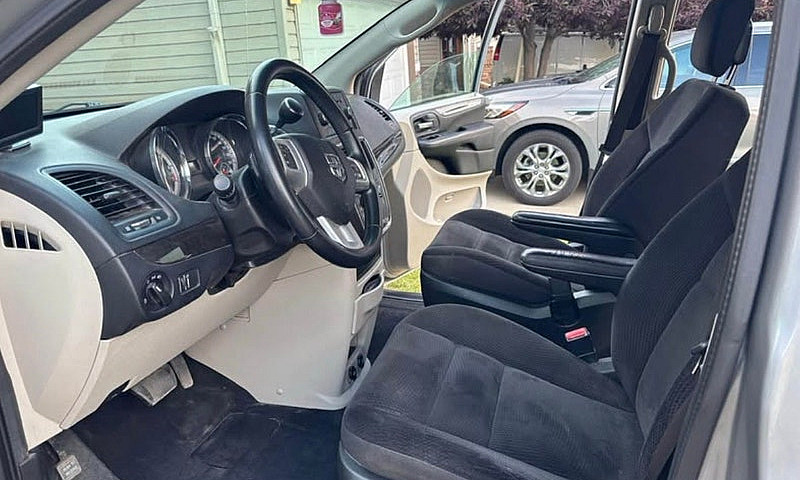 Dodge Grand Caravan ...