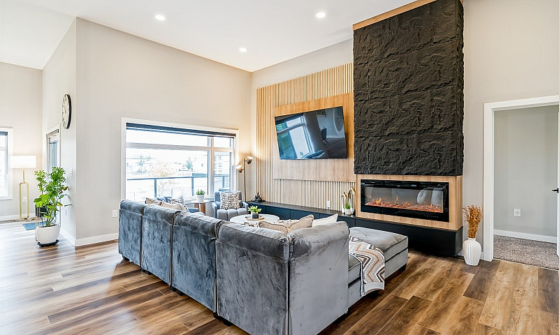 Luxury Bungalow In N...