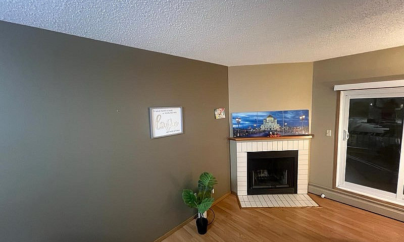 Linden Woods Condo F...