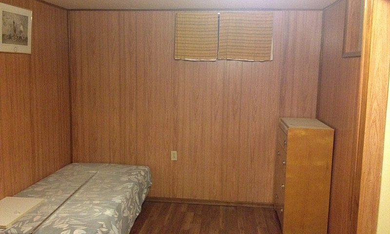 Basement Suite For R...