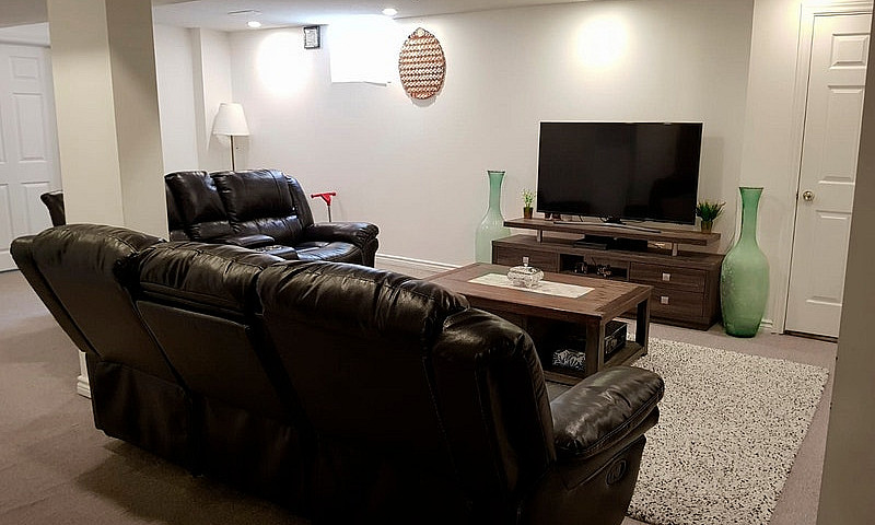 2 Bedroom Basement F...
